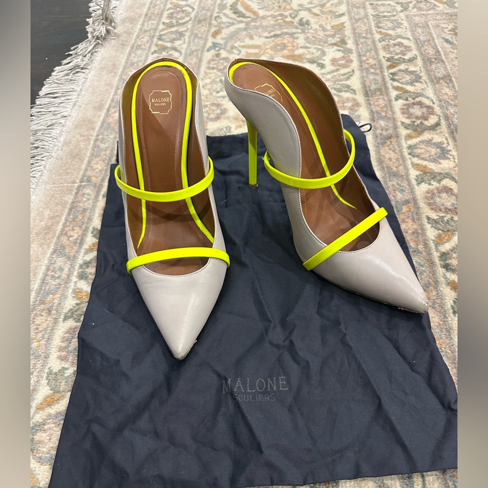 Malone Souliers Pumps